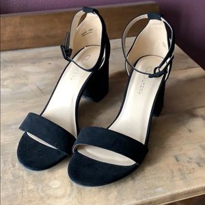CL by Laundry Jody Block low heel - never been worn